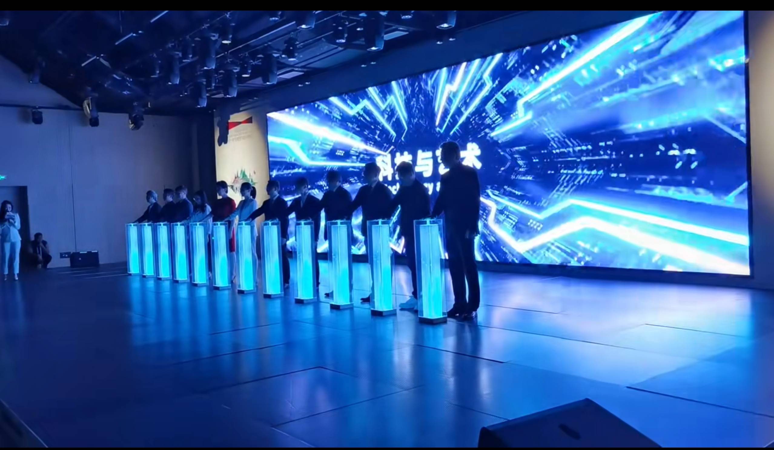 LED屏幕启动柱 庆典启动视觉焦点